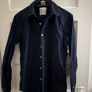 ⭐️American Eagle Men’s casual button down